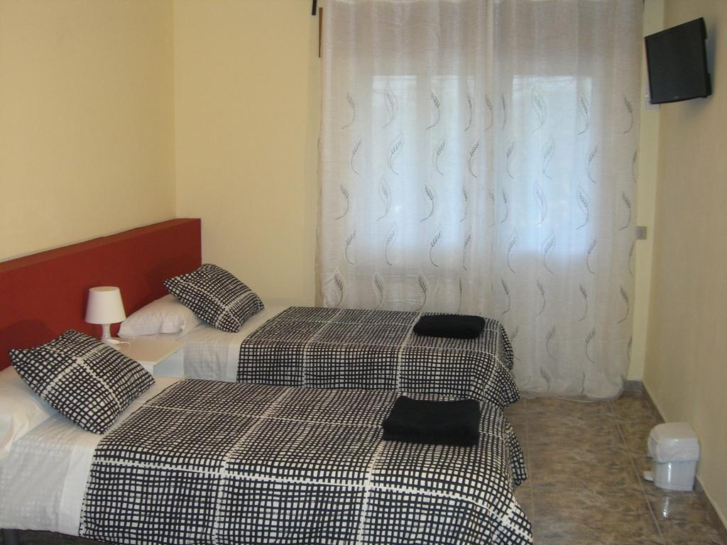 Pension Aqua Rooms Portomarín Extérieur photo