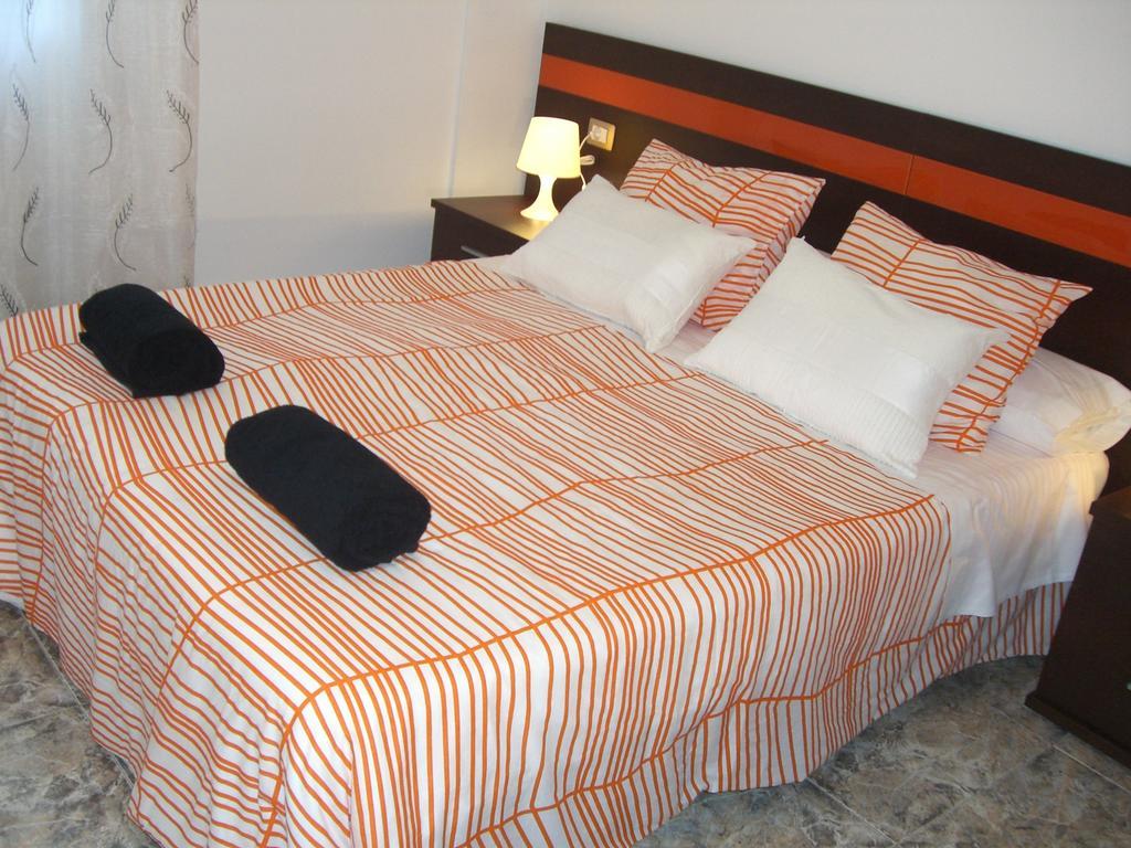 Pension Aqua Rooms Portomarín Extérieur photo